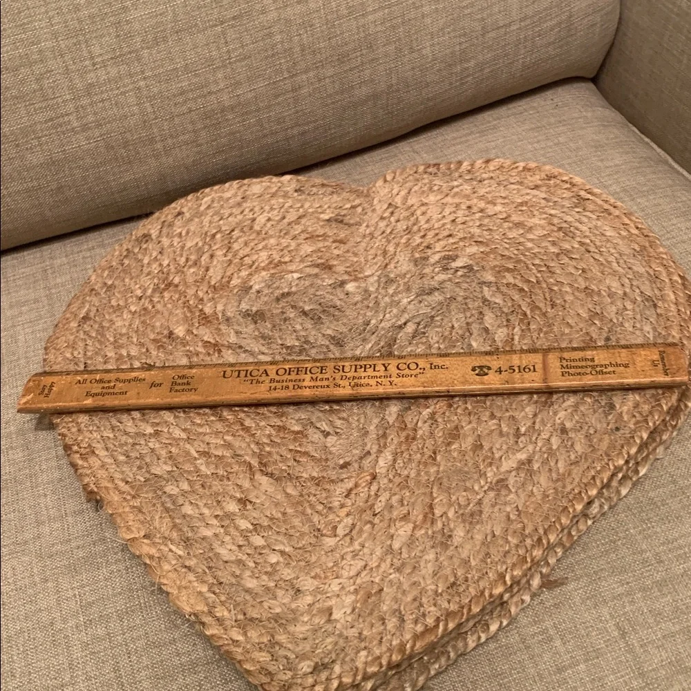 Heart-Shaped Woven Jute placemats set of 4